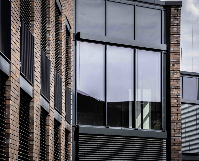 Alubau Puhlmann Fassaden und Fensterbau Almasports Düsseldorf
