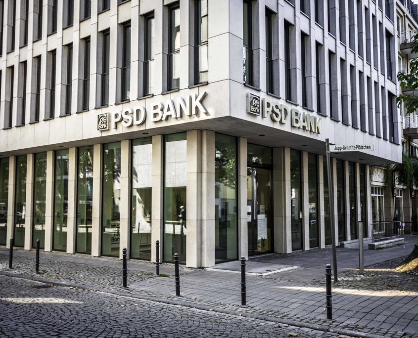 Alubau Puhlmann Fassaden und Fensterbau PSD Bank Köln